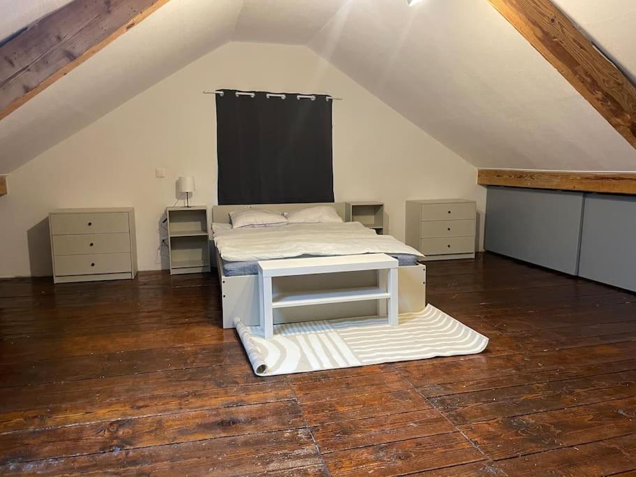 Vila Charmante Maison Mitoyenne Broc Exteriér fotografie